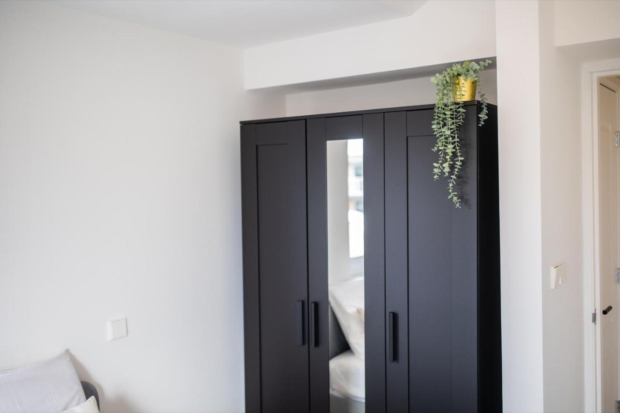 Happily 2 Bedroom Serviced Apartment 75M2 -Nb306H- Roterdão Exterior foto